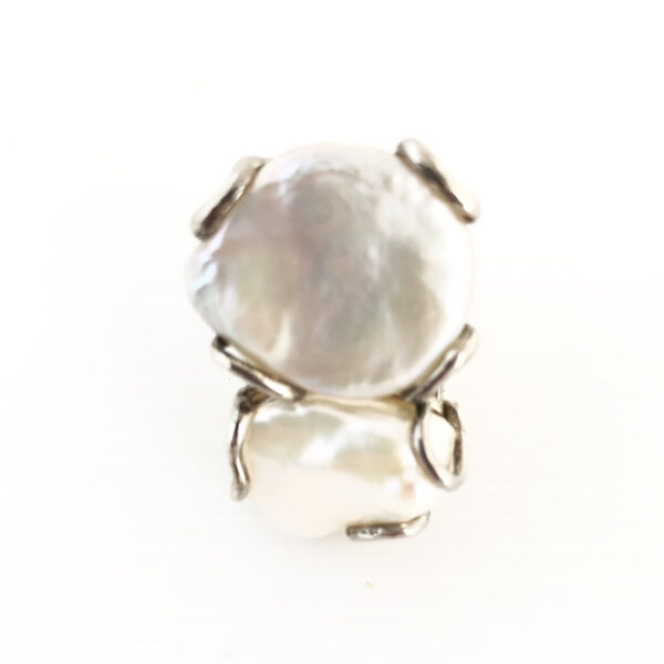Anello in argento con perle