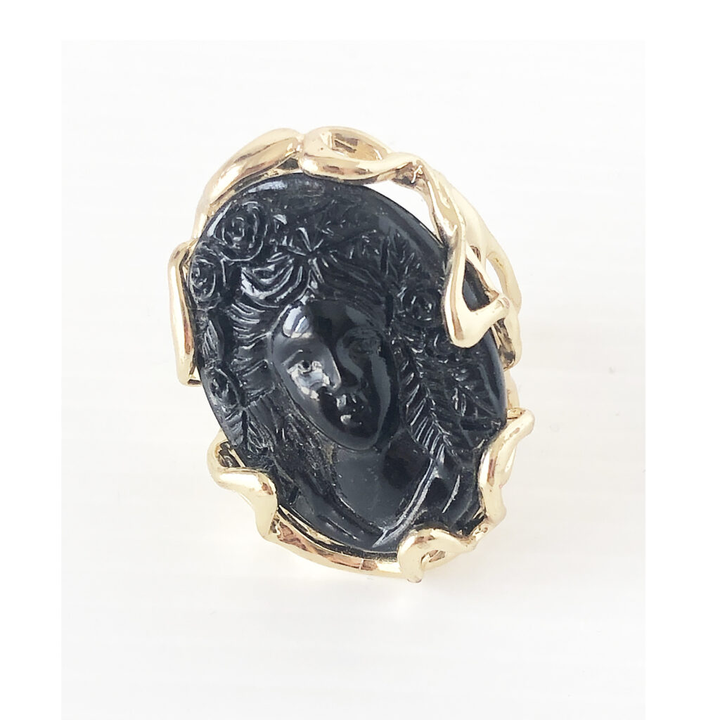 Anello in cammeo nero