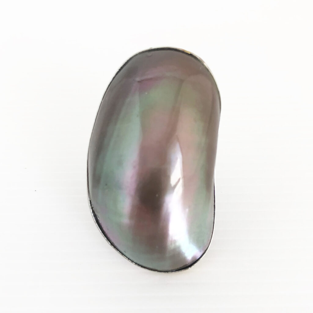 Anello in madreperla