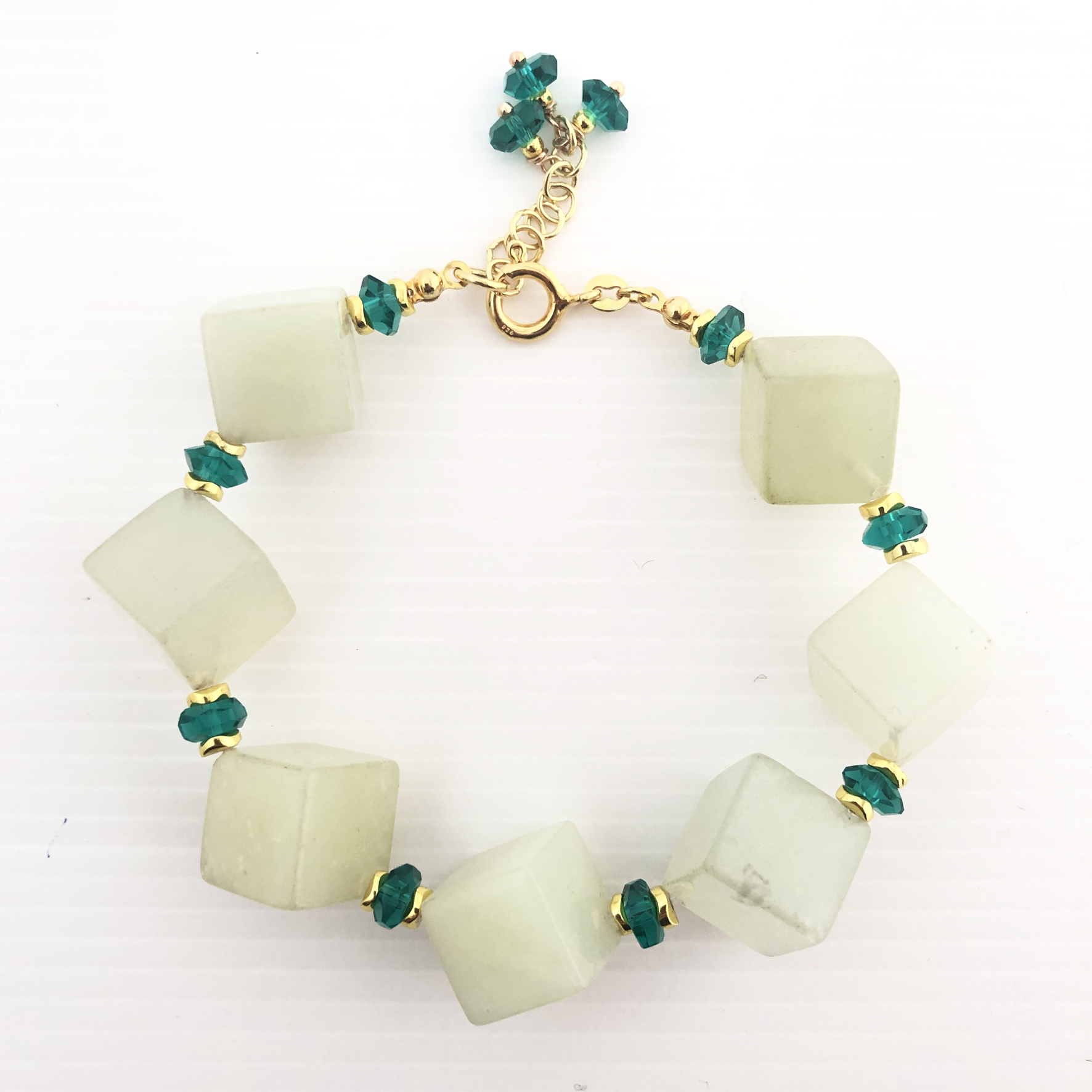 Bracciale con cubi di giada 3d