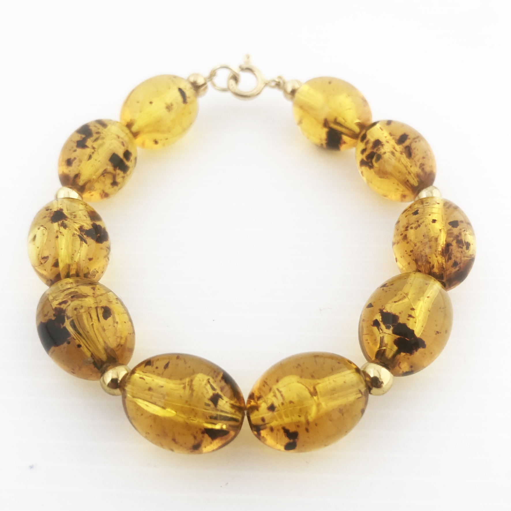 Bracciale con pasta di ambra