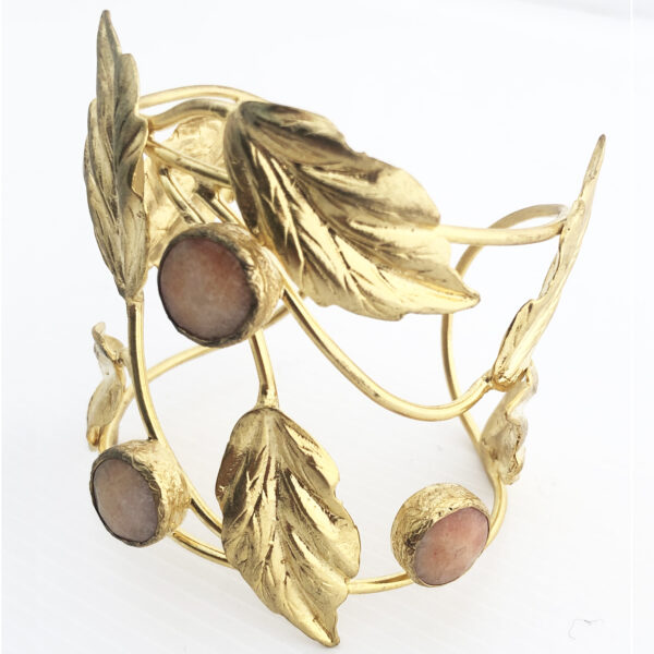 Bracciale in bronzo con foglie