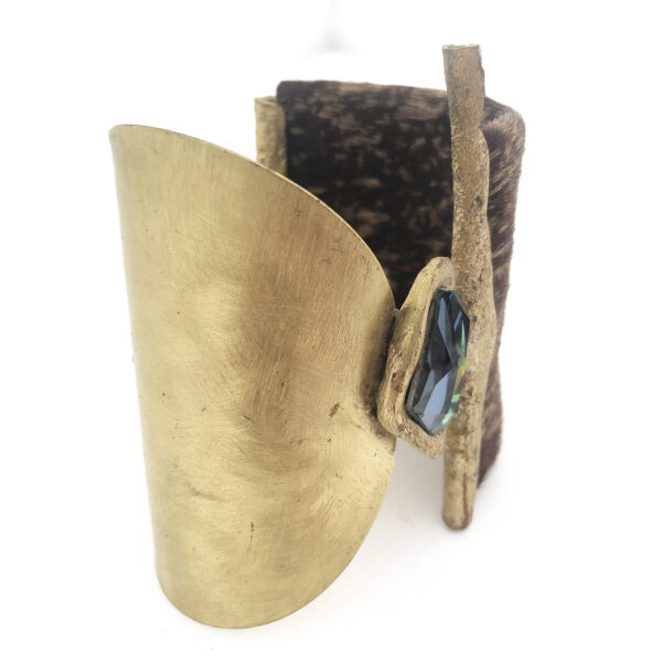 Bracciale in bronzo e cavallino