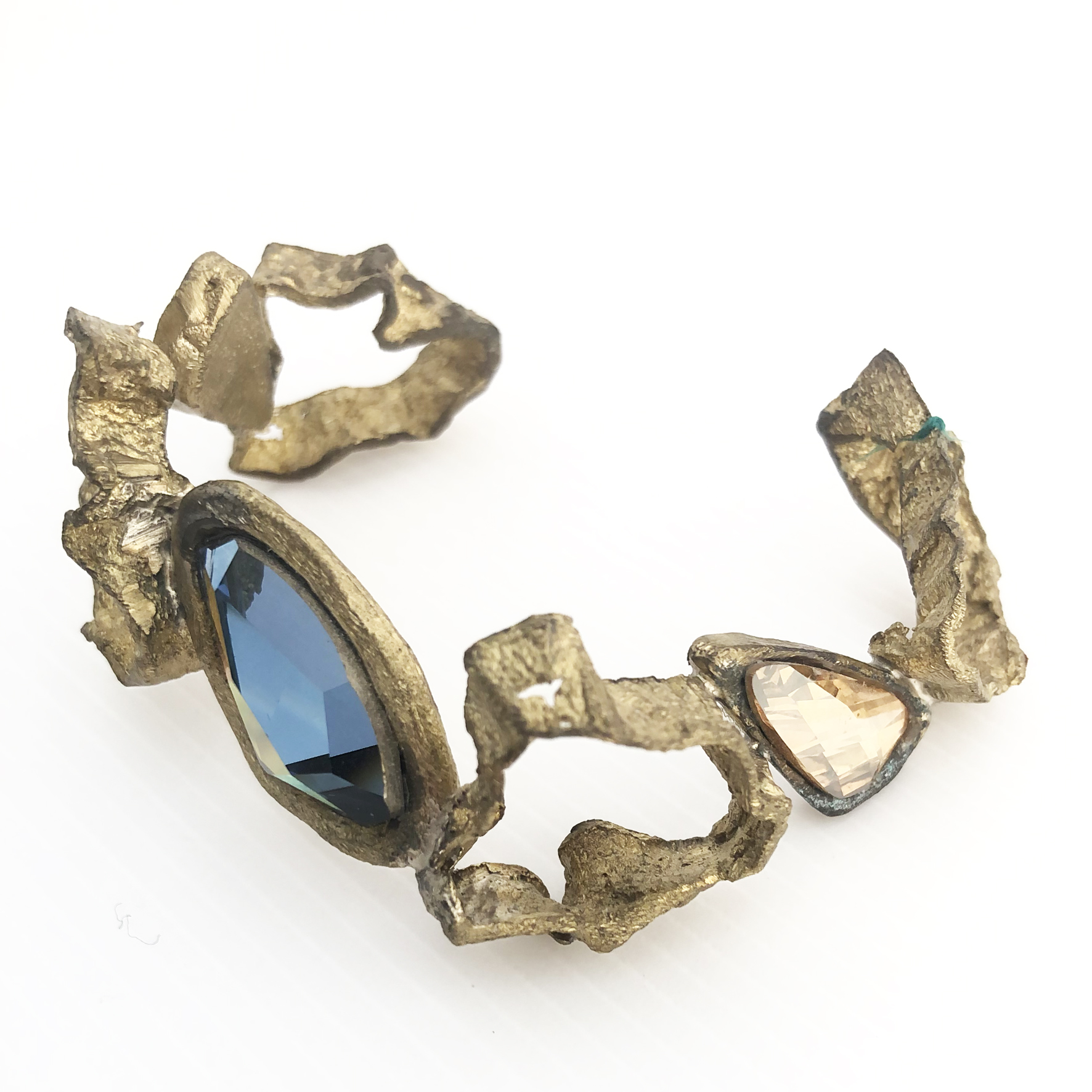 Bracciale in bronzo lavorato