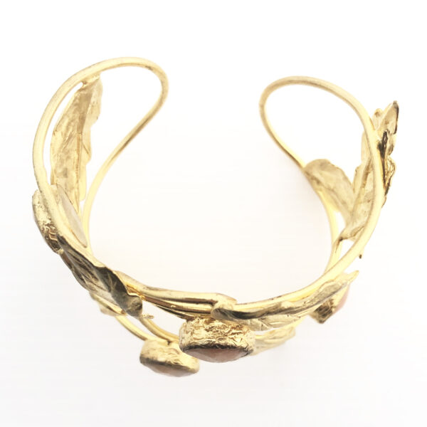 Bracciale in bronzo lavorato con foglie