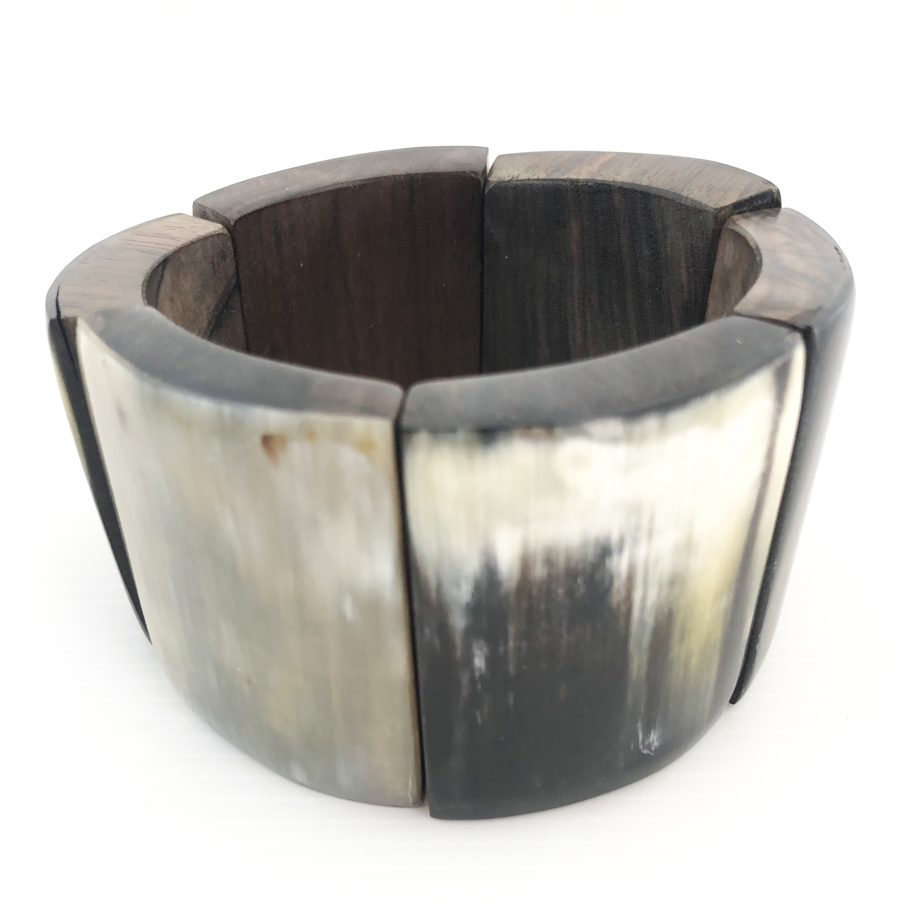 Bracciale in legno con corno
