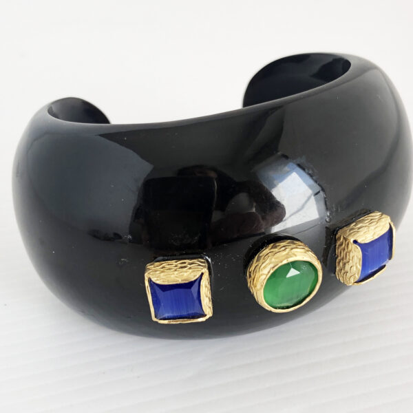 Bracciale in osso con pietre dure