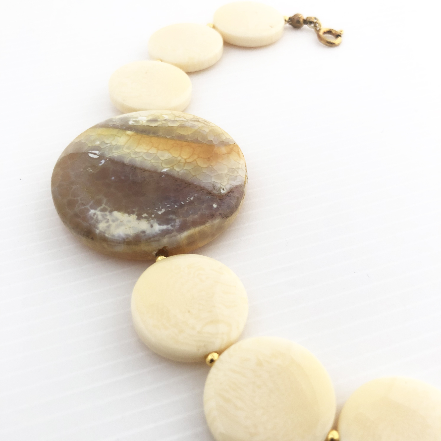 Bracciale in pasta di avorio
