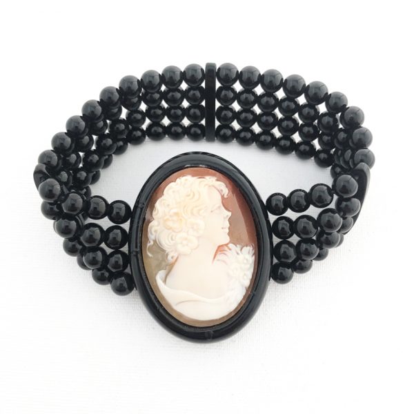 Bracciale quattro fili in onice con cameo