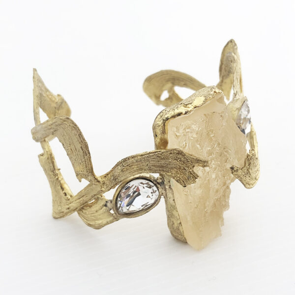 Bracciale rigido in bronzo con pietre dure