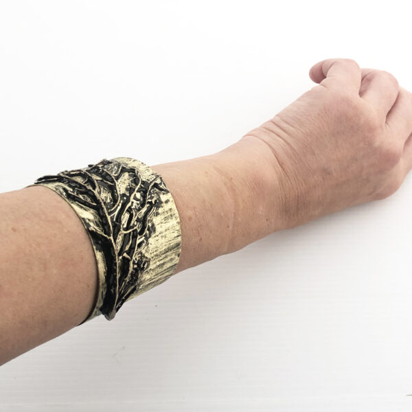 Bracciale scultura rigido