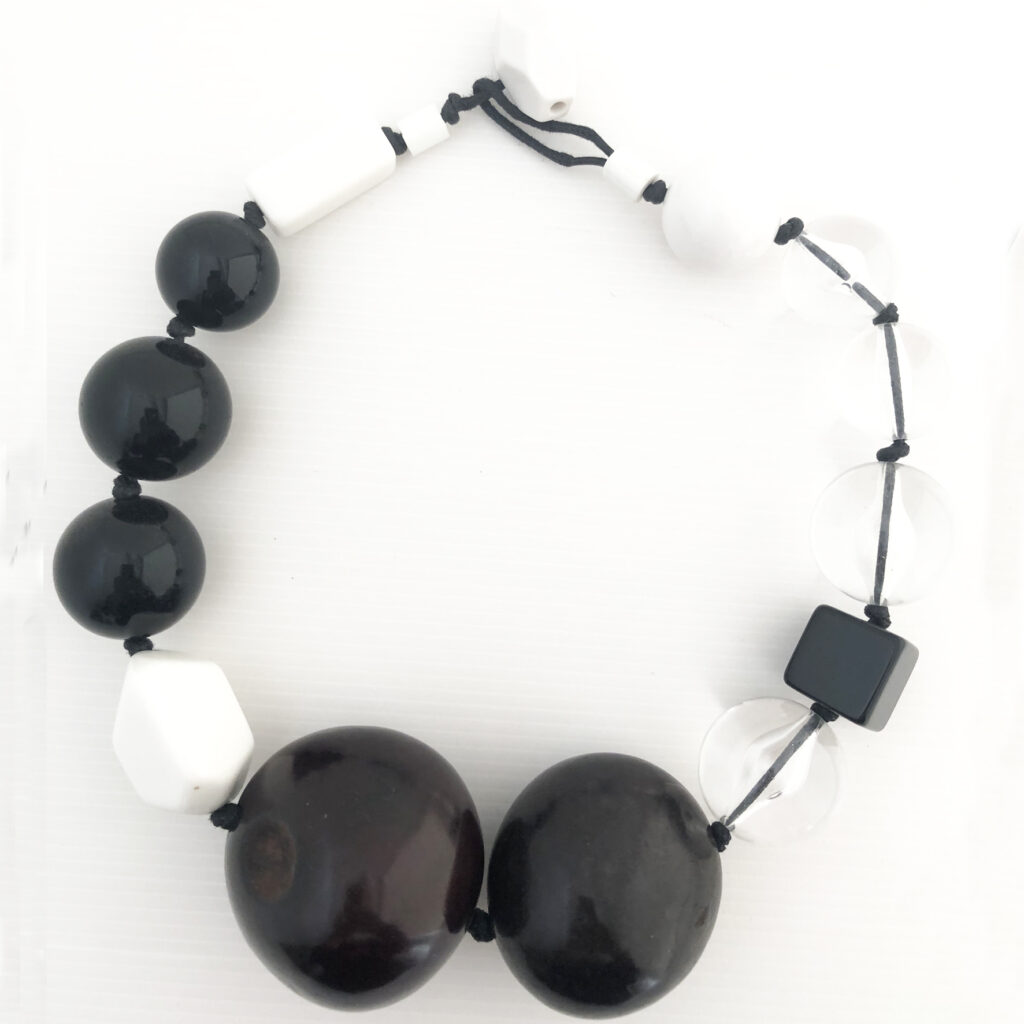 Collana Cecina