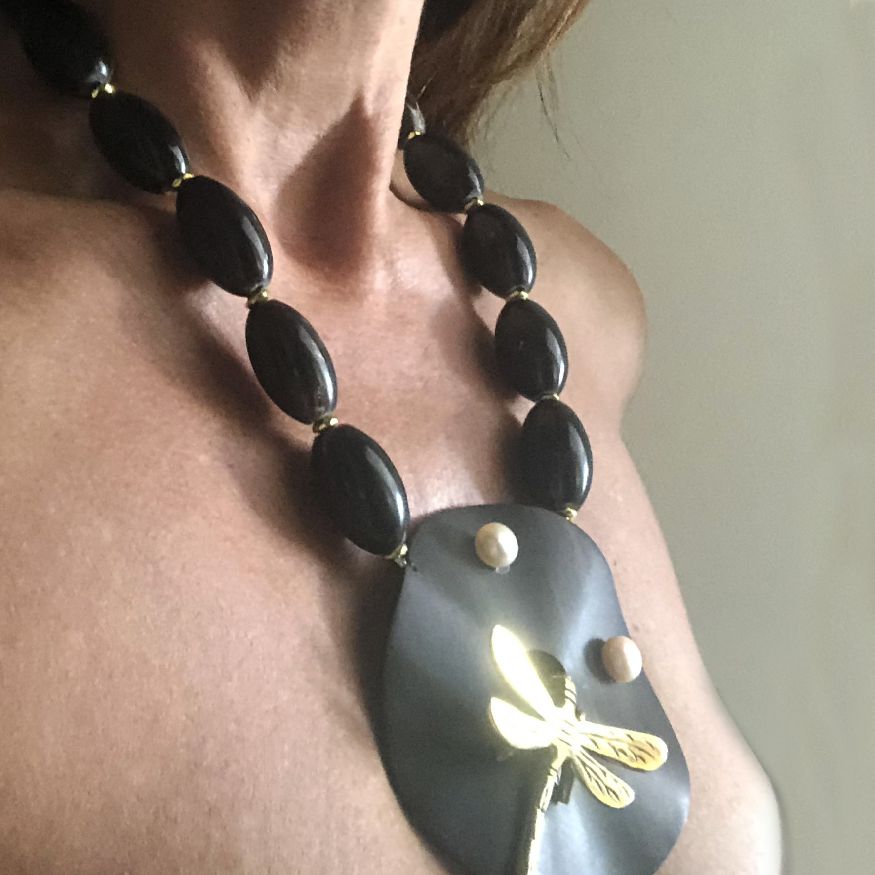 Collana con ciondolo in ebano