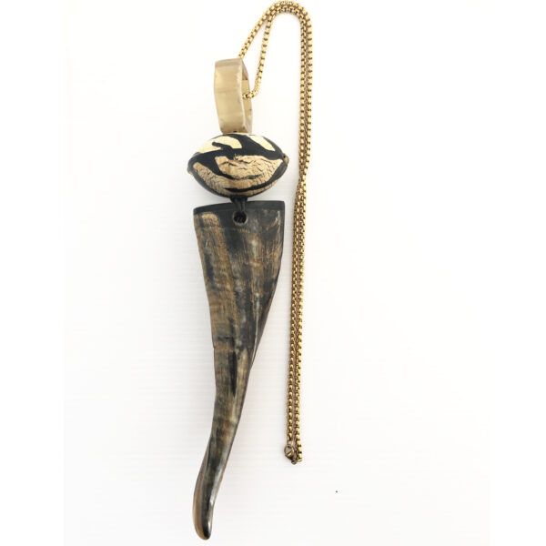 Collana con corno