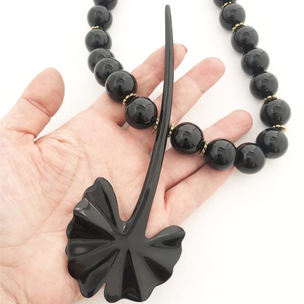 Collana con ginko biloba