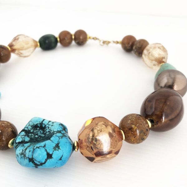 Collana con sassi di turchese e agata