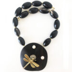 Collana in ebano e corno