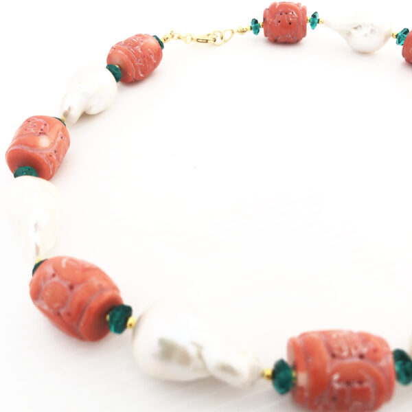 Collana in perle barocche e corallo