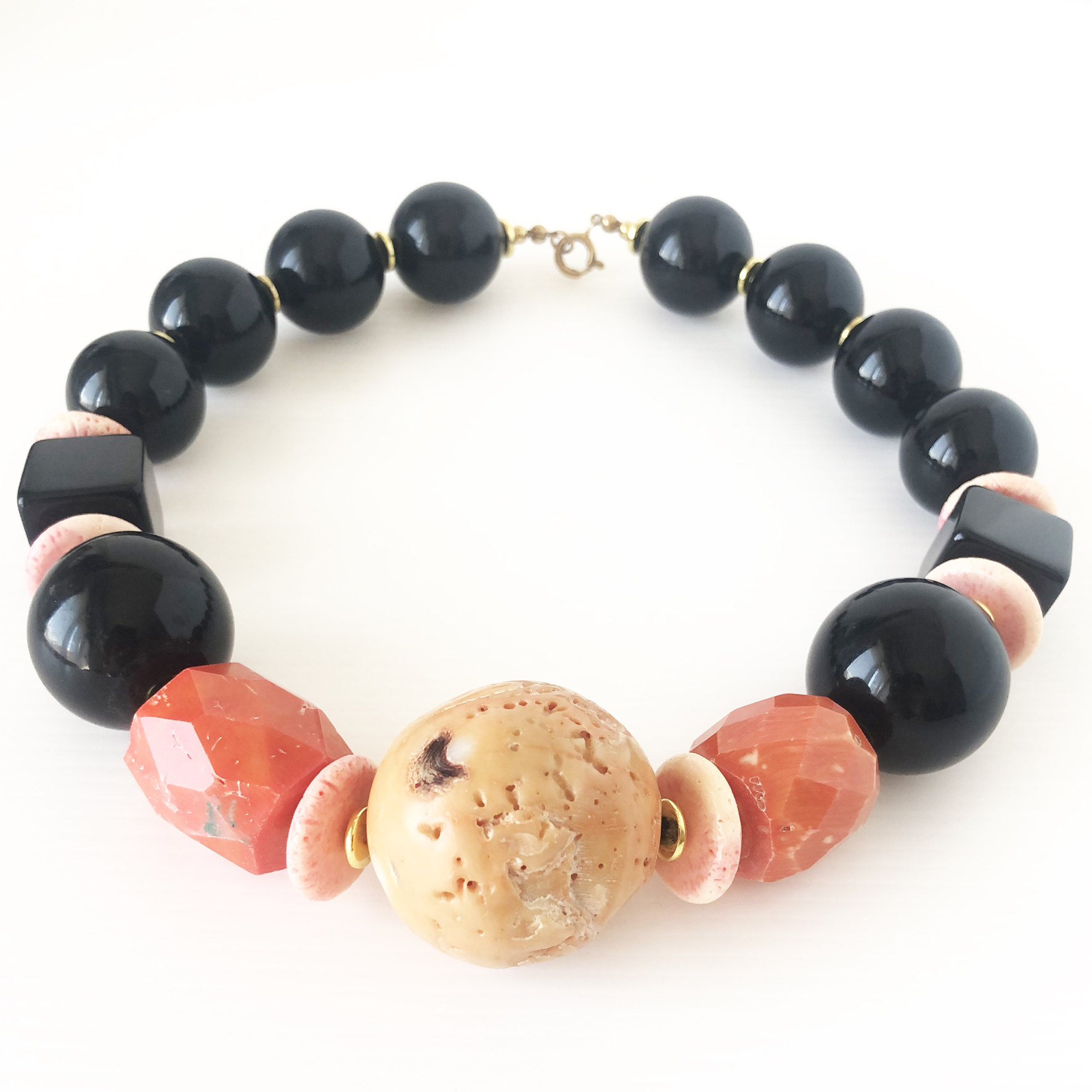 Collana nera