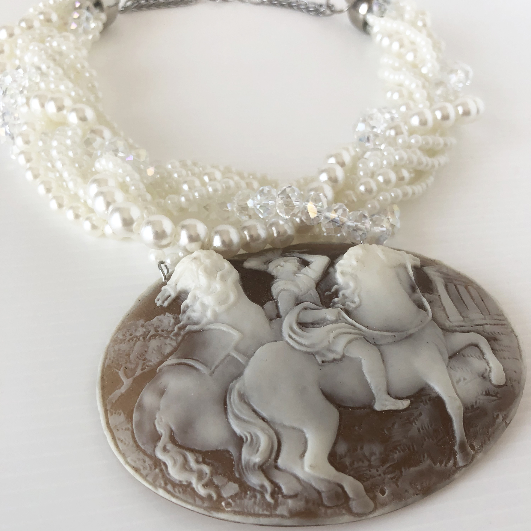 Collana torchon con perle e cristalli
