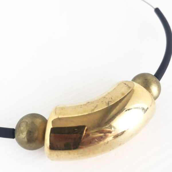 Collier in acciaio con centrale dorato