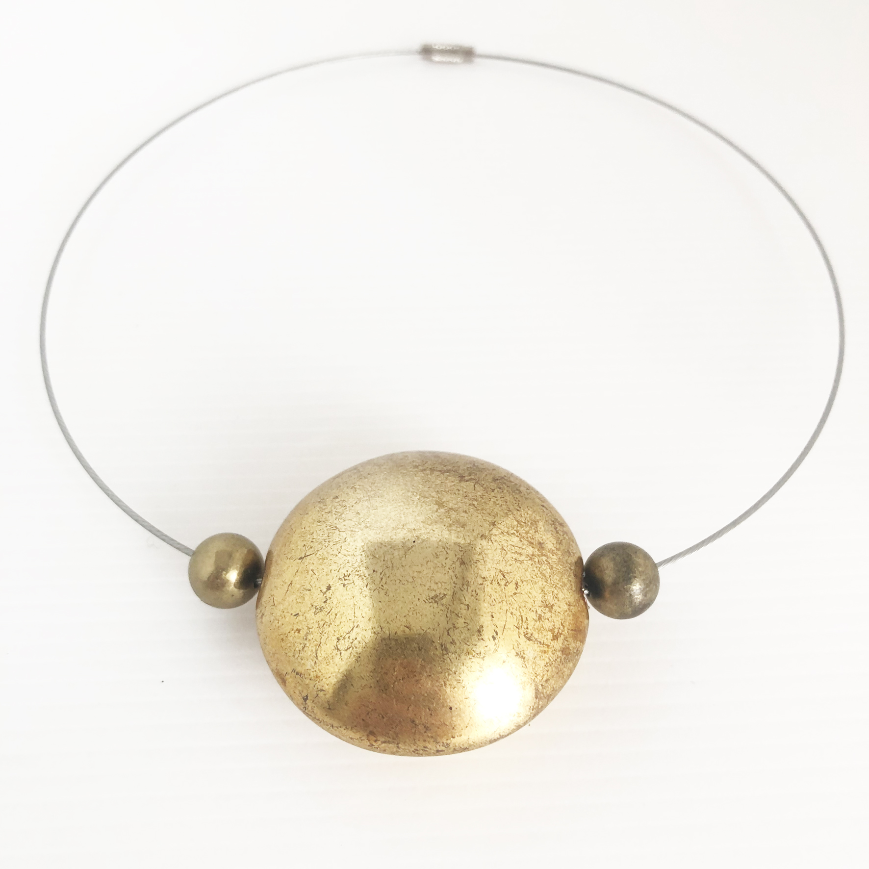 Collier in acciaio e metallo