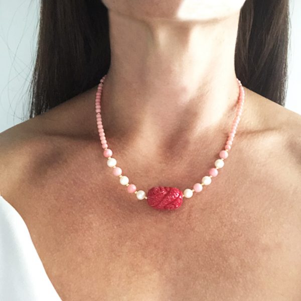 Collier in corallo con perle sintetiche