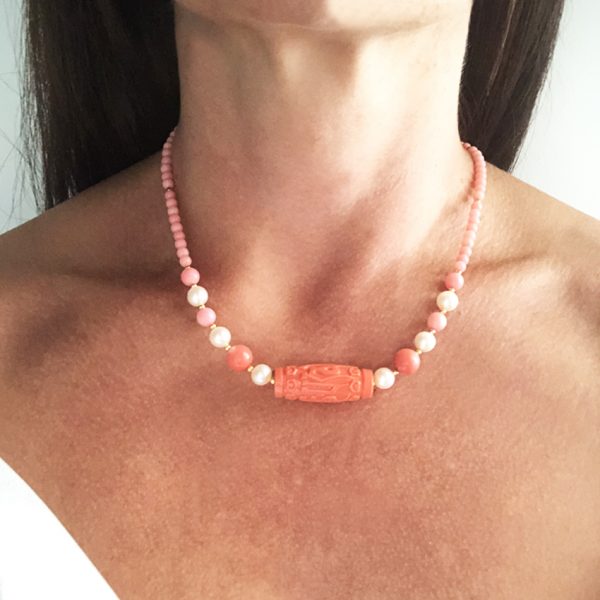 Collier in corallo con perle sintetiche