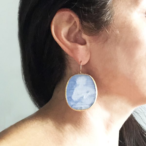 Orecchini cameo di agata azzurra