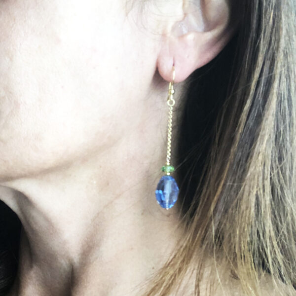 Orecchini con cristalli azzurri e verdi